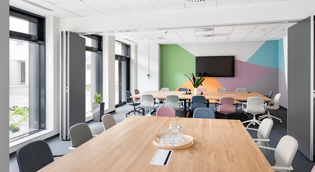New Work Wola Retro, ul. Skierniewicka 16/20 - przestrzenie coworkingowe do wynajęcia