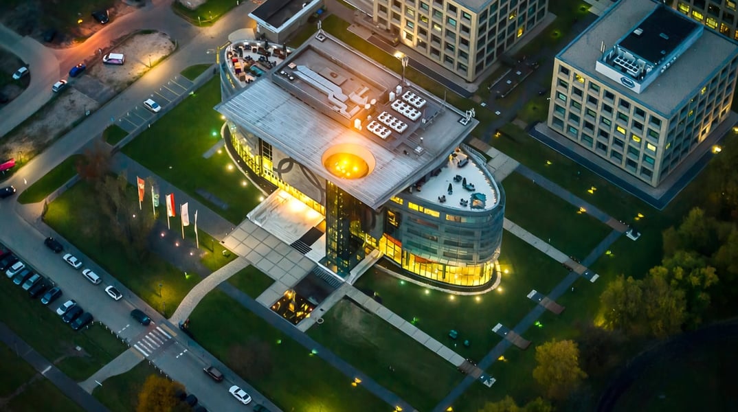 Biura Centrum Olimpijskie, Warszawa - biura na wynajem