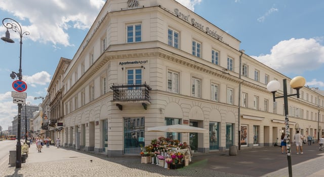 Odrestaurowana Kamienica Chmielna 1/3, Warszawa - biura na wynajem