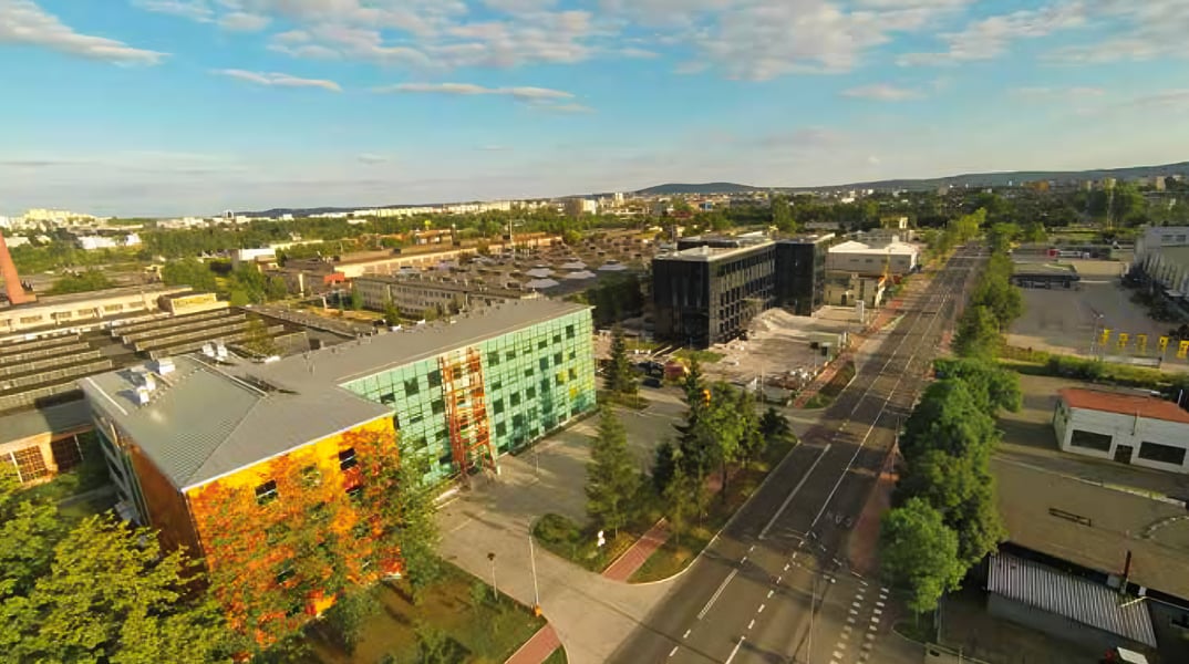 Offices Orange Inc, Kielce - offices for rent