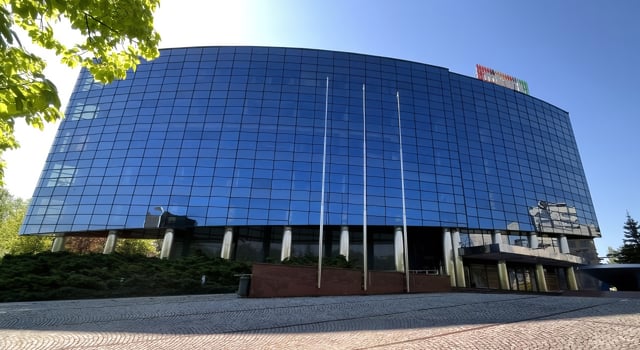 Powstańców 43, ul. Powstańców 43 - biura na wynajem