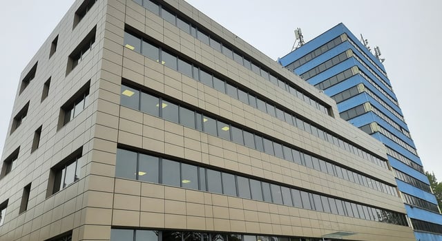 Wolności 347, Plac Wolności 347 - offices for rent