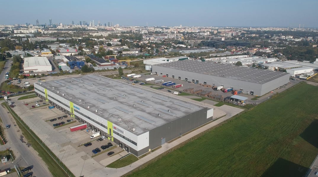 Magazyny Gate One & Two Distribution Park, 02-234 Warszawa - magazyny do wynajęcia